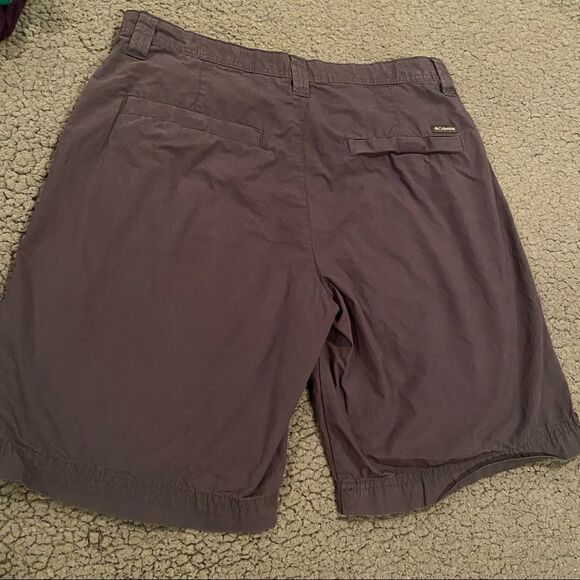 Columbia Grey Shorts  - Picture 5 of 7